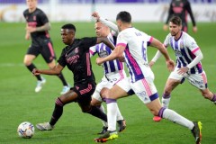 巴列卡诺vs塞维利亚：赛季尾声生死保级战一触即发